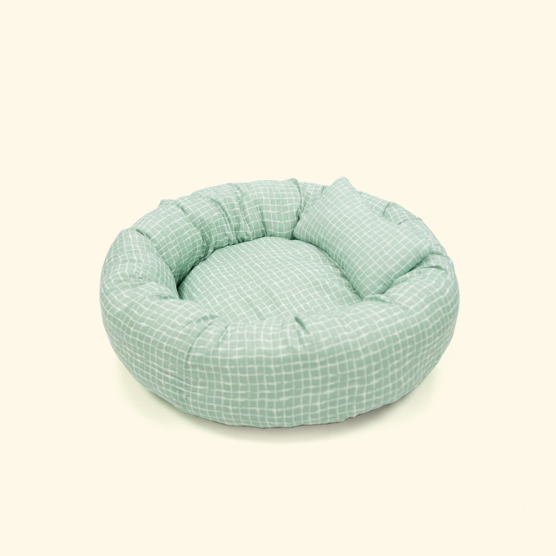 Seasonal Plaid Pet Bed