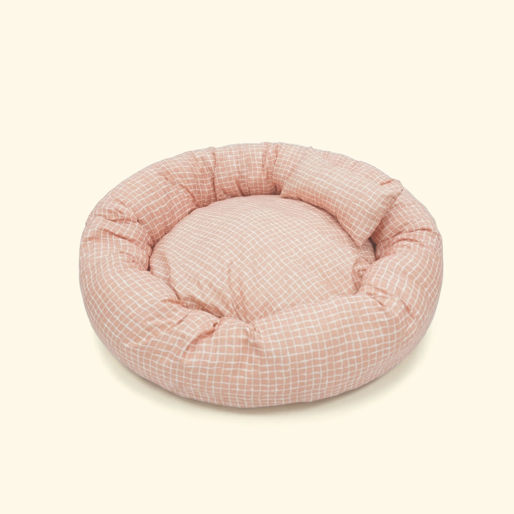 Seasonal Plaid Pet Bed