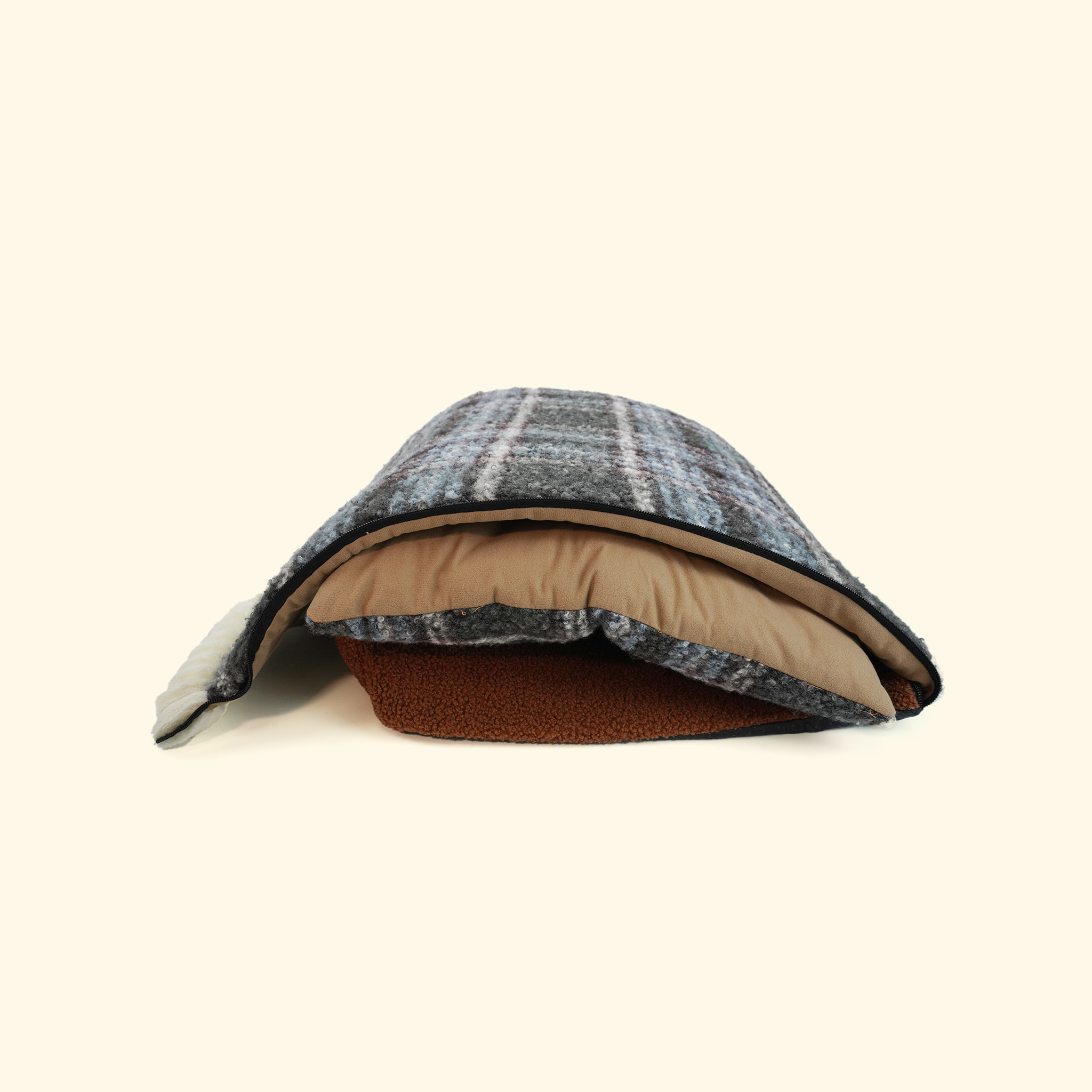 Semi-Enclosed Warm Pet Bed