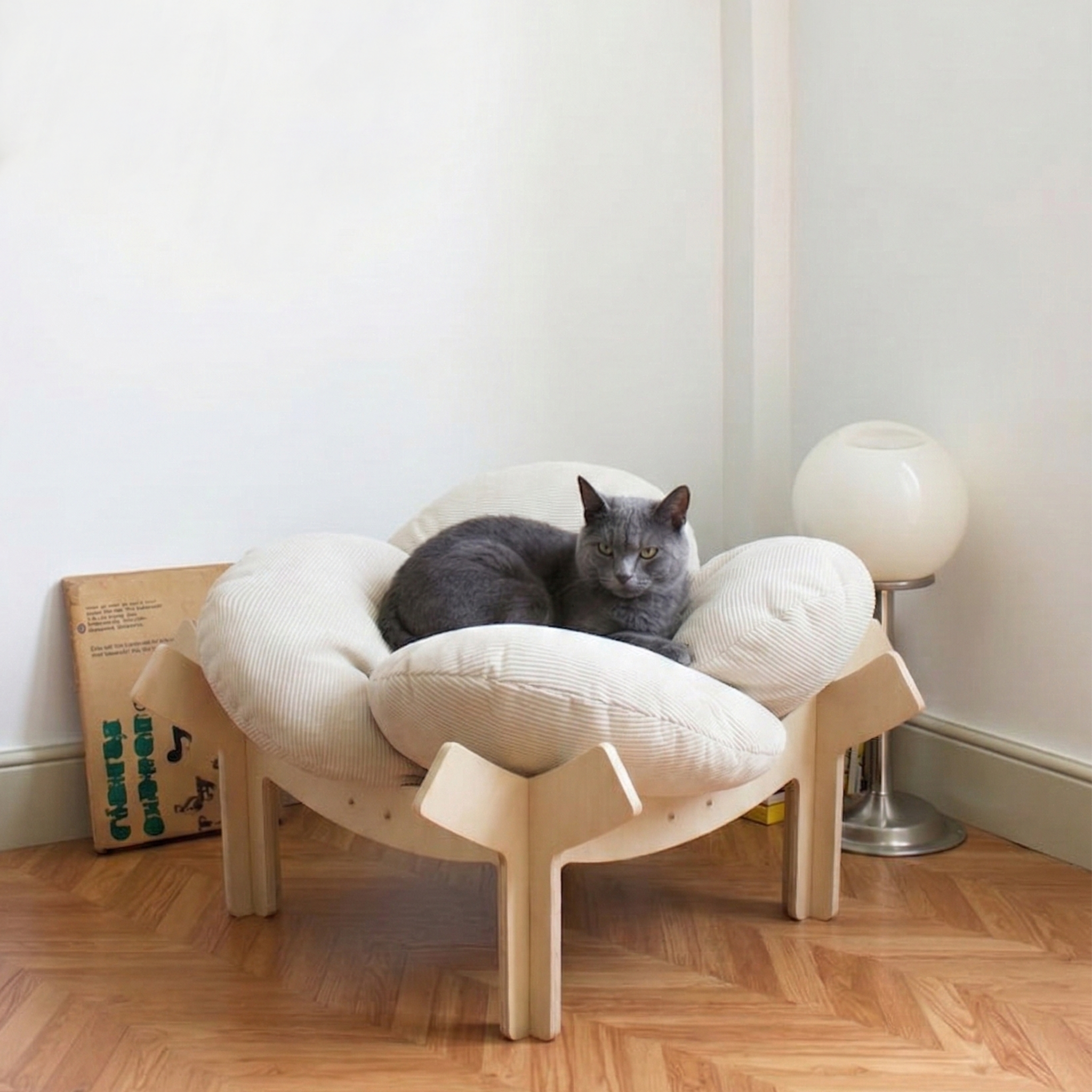 Petal Cat Bed