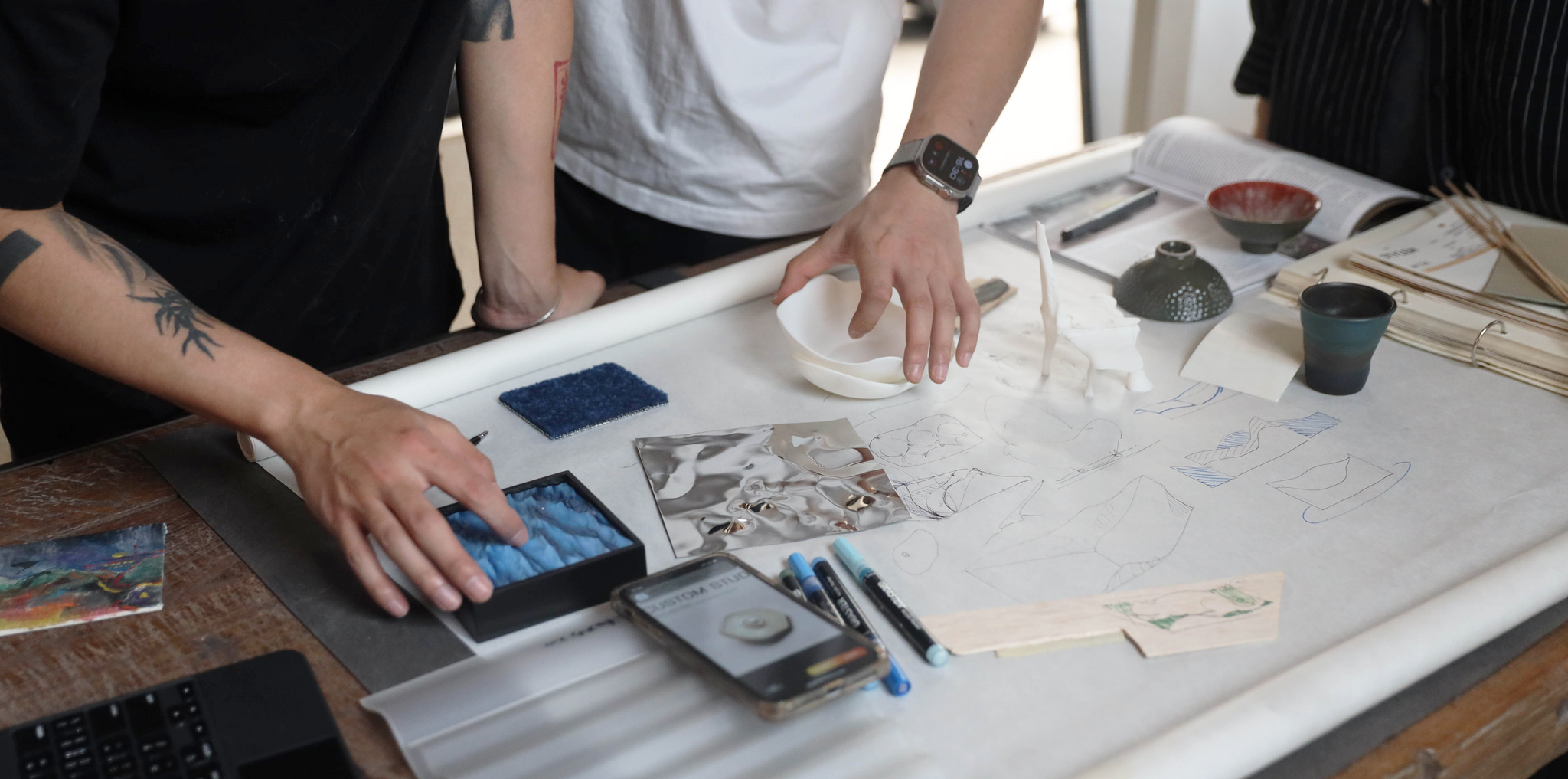 Bobopal's Charitable Initiatives: We believe compassion extends to all life. As pet owners, we partner with premium pet care facilities. We also donate 1% of annual sales to protect endangered species—joining hands with you to guard our shared home.